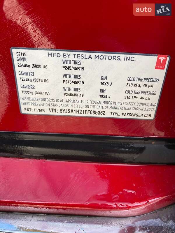 Лифтбек Tesla Model S 2015 в Киеве