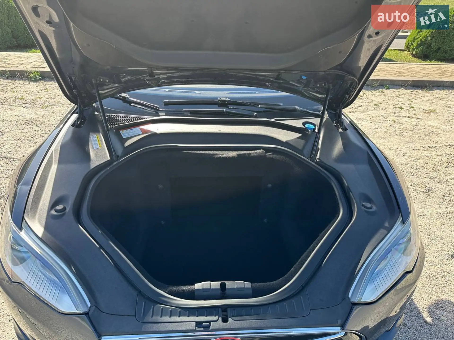 2014 Tesla Model S - мініатюра 24