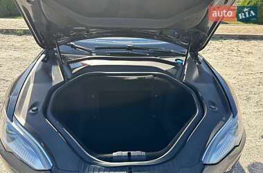 Лифтбек Tesla Model S 2014 в 