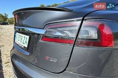 Лифтбек Tesla Model S 2014 в 