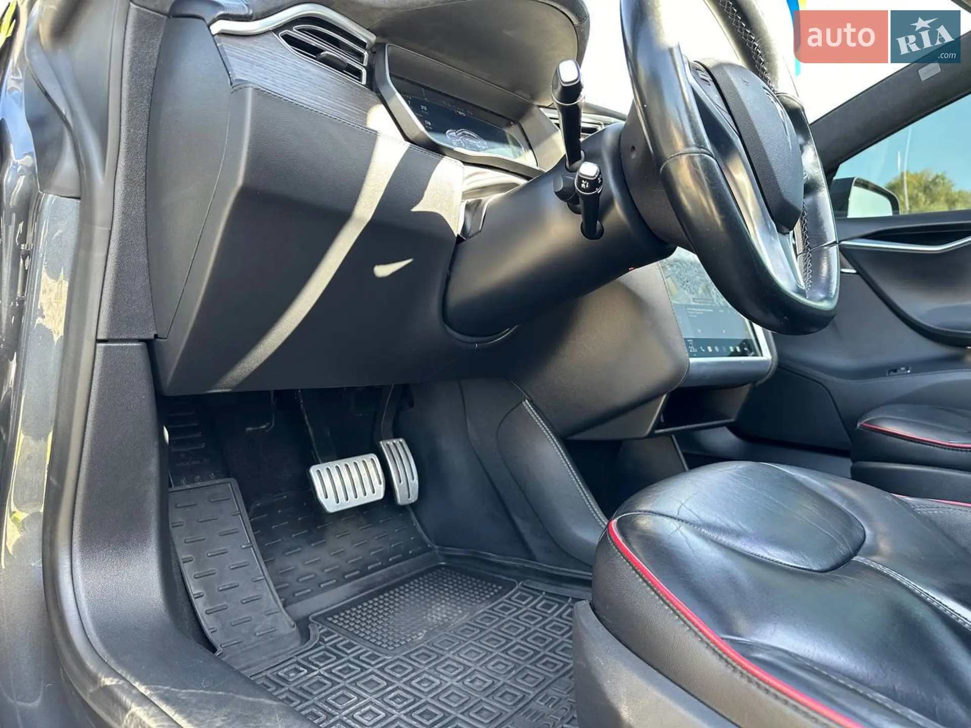 2014 Tesla Model S - мініатюра 29