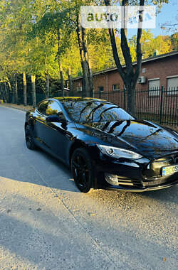 Ліфтбек Tesla Model S 2014 в Львові