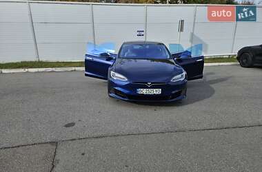 Лифтбек Tesla Model S 2016 в Львове