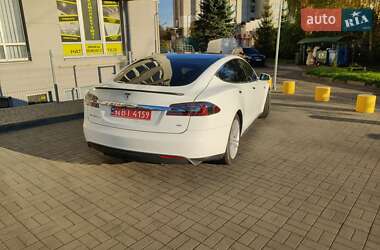 Ліфтбек Tesla Model S 2016 в Львові