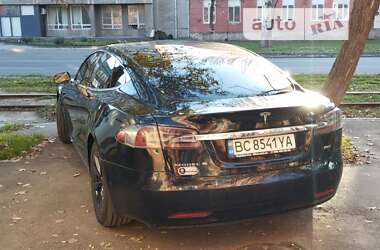 Лифтбек Tesla Model S 2018 в 