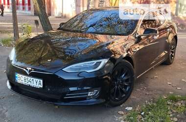 Лифтбек Tesla Model S 2018 в Одессе