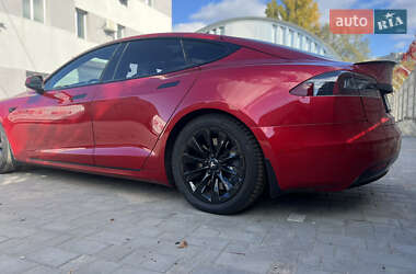 Лифтбек Tesla Model S 2019 в Виннице