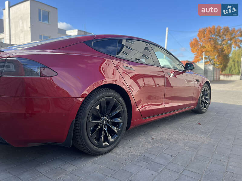Лифтбек Tesla Model S 2019 в Виннице