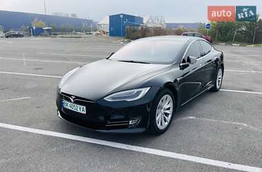 Ліфтбек Tesla Model S 2018 в 