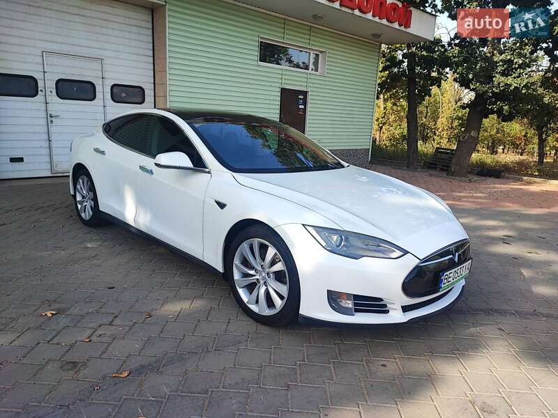 Tesla Model S 2013 Tesla Model S 2013