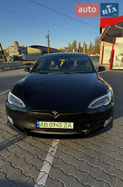 Ліфтбек Tesla Model S 2016 в Вінниці