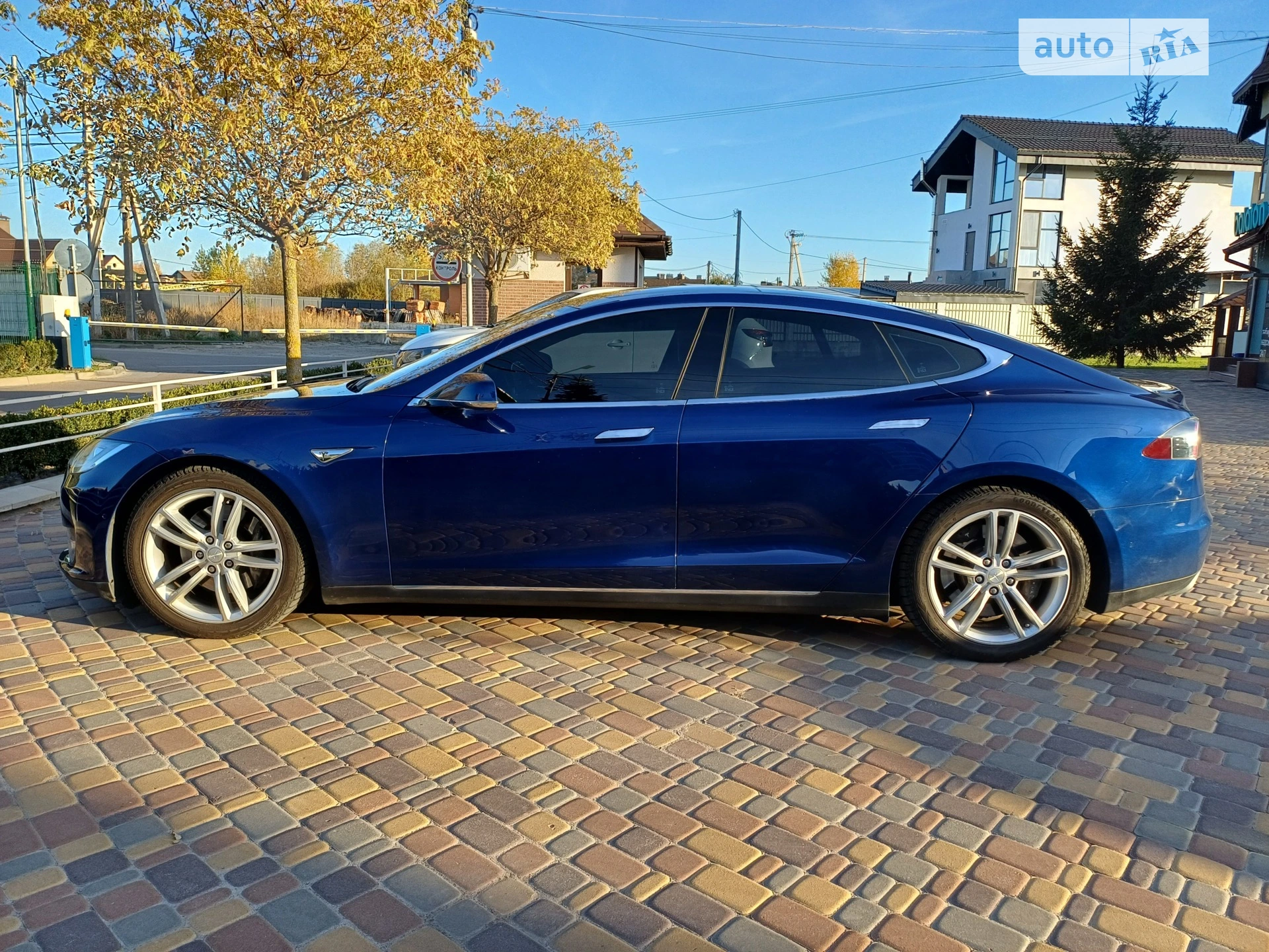 2015 Tesla Model S - мініатюра 6
