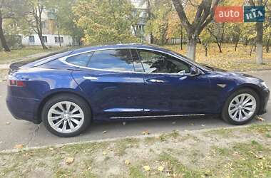 Лифтбек Tesla Model S 2016 в Киеве