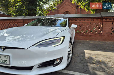 Ліфтбек Tesla Model S 2016 в Вінниці