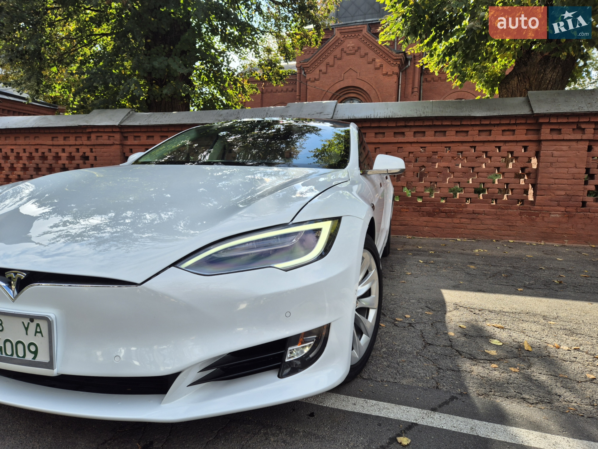 2016 Tesla Model S - мініатюра 3