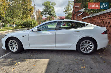 Ліфтбек Tesla Model S 2016 в Вінниці