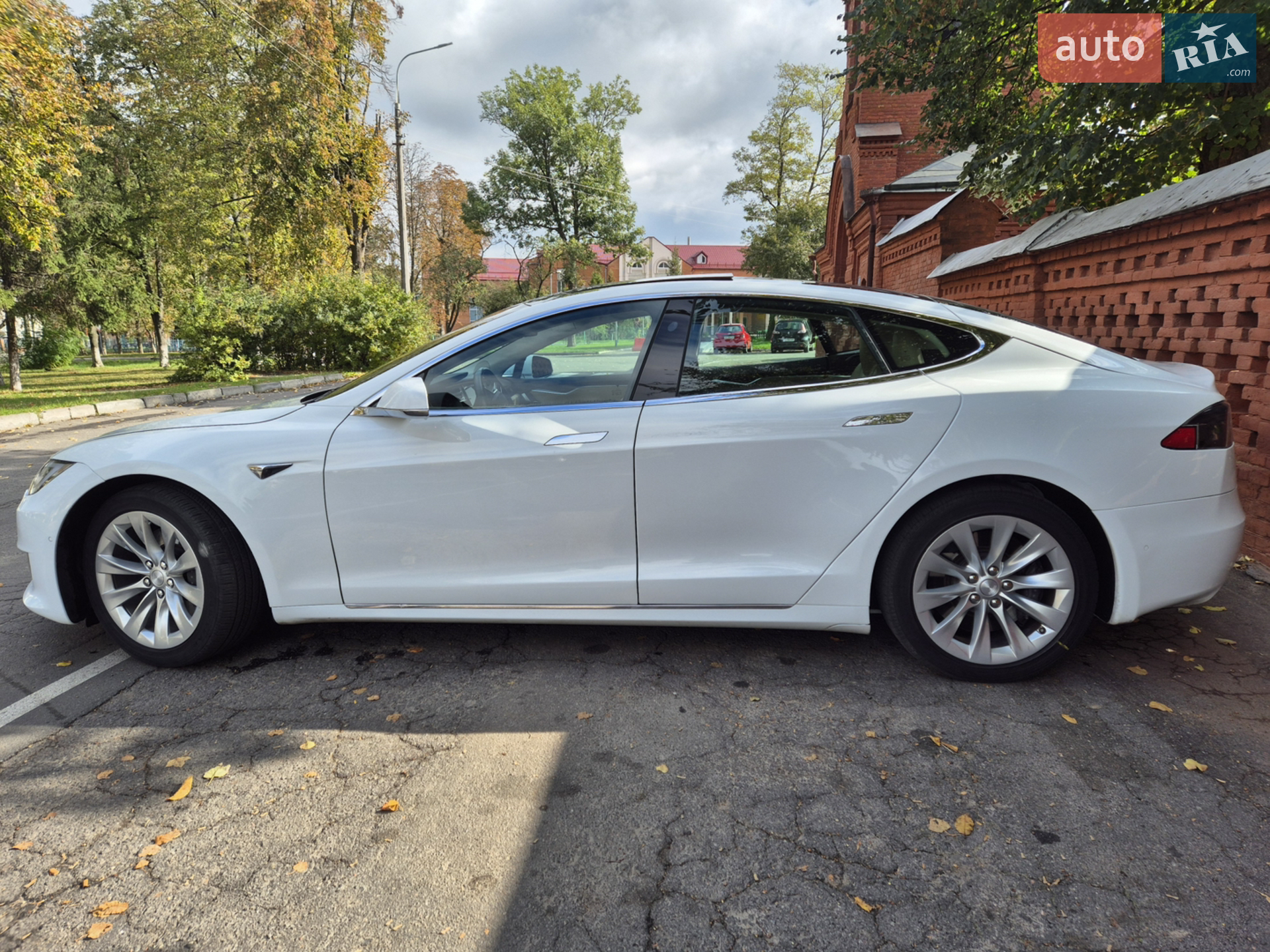 2016 Tesla Model S - мініатюра 10