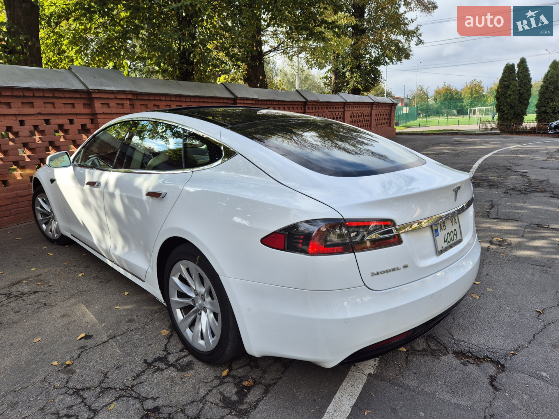 2016 Tesla Model S - мініатюра 14