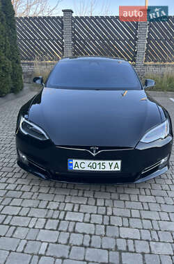 Лифтбек Tesla Model S 2018 в Луцке