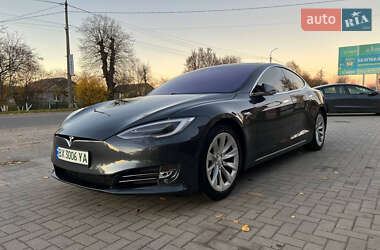 Лифтбек Tesla Model S 2016 в Красилове