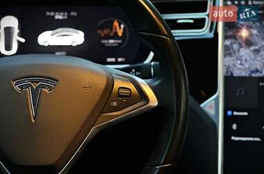 Лифтбек Tesla Model S 2017 в 