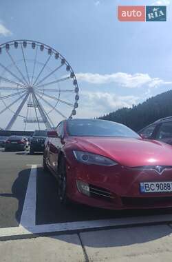 Ліфтбек Tesla Model S 2016 в Львові