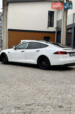 Лифтбек Tesla Model S 2013 в Коломые