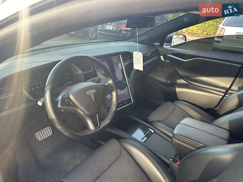 Ліфтбек Tesla Model S 2018 в Миколаєві