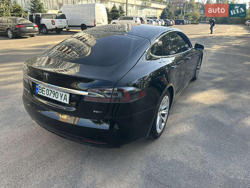 Ліфтбек Tesla Model S 2018 в Миколаєві