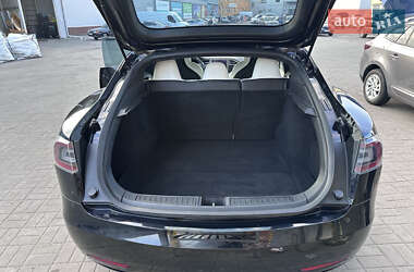 Лифтбек Tesla Model S 2017 в 