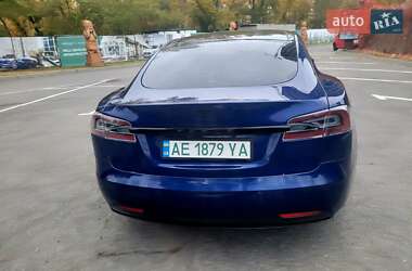 Лифтбек Tesla Model S 2018 в 
