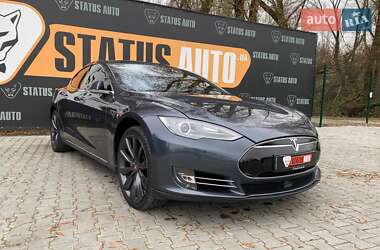 Лифтбек Tesla Model S 2016 в Хмельницком