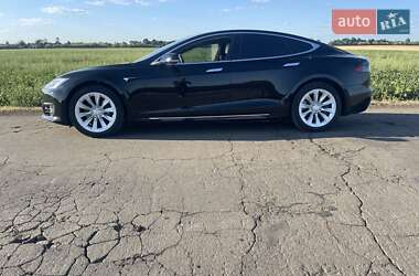 Лифтбек Tesla Model S 2017 в Кропивницком