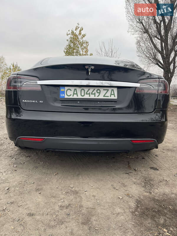 Ліфтбек Tesla Model S 2013 в Києві