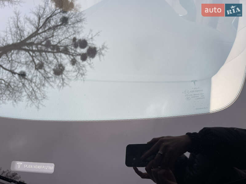Ліфтбек Tesla Model S 2013 в Києві