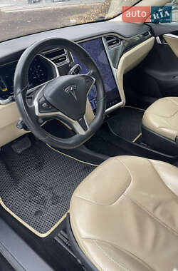Лифтбек Tesla Model S 2013 в Киеве