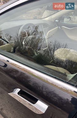 Ліфтбек Tesla Model S 2013 в Києві