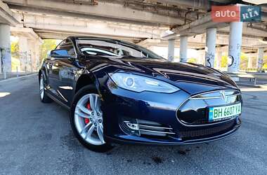 Ліфтбек Tesla Model S 2014 в Одесі