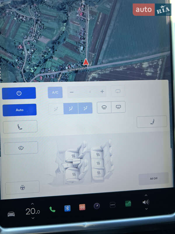 Лифтбек Tesla Model S 2017 в Львове