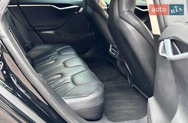 Ліфтбек Tesla Model S 2015 в 