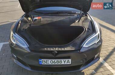 Лифтбек Tesla Model S 2016 в Первомайске