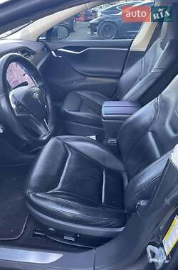 Лифтбек Tesla Model S 2014 в 