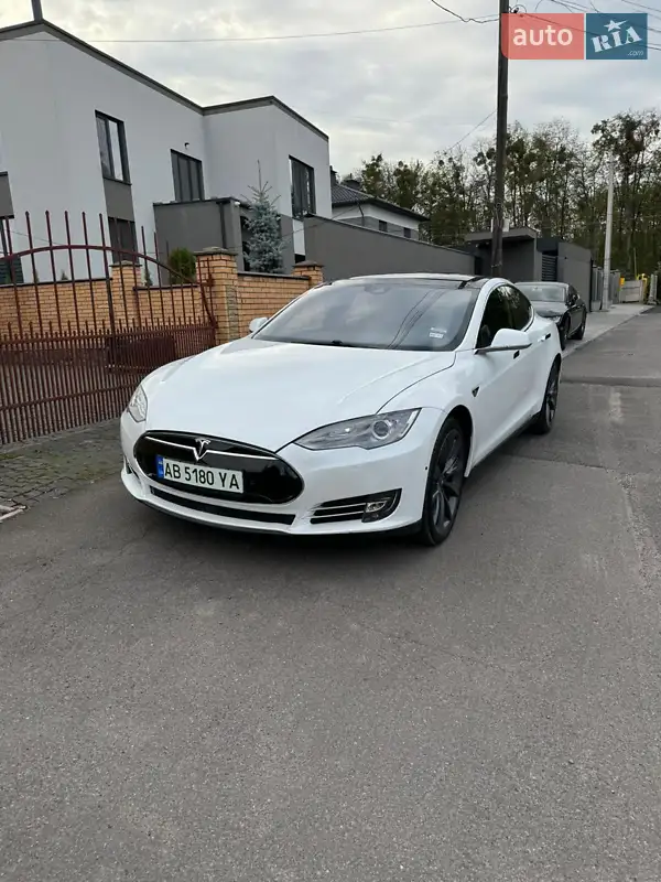 Tesla Model S