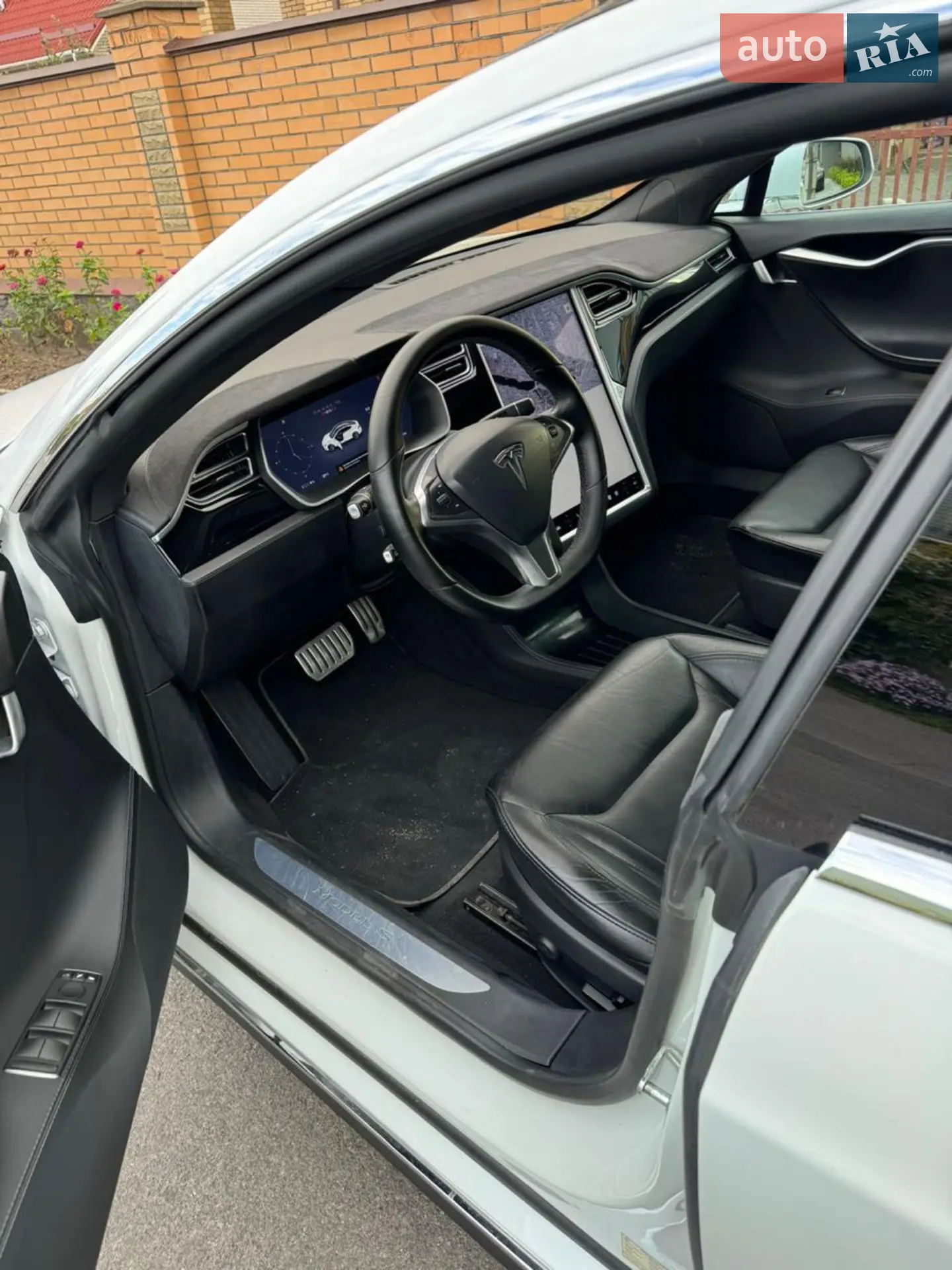 2014 Tesla Model S - мініатюра 10