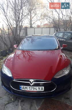 Лифтбек Tesla Model S 2014 в Киеве