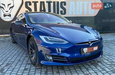 Лифтбек Tesla Model S 2017 в Виннице