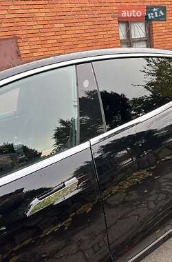 Лифтбек Tesla Model S 2017 в 