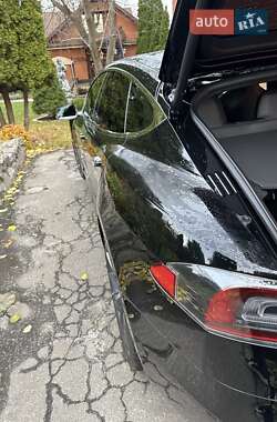 Лифтбек Tesla Model S 2017 в 