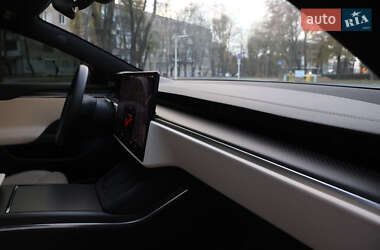 Лифтбек Tesla Model S 2023 в Днепре