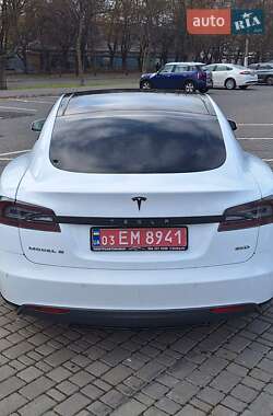 Лифтбек Tesla Model S 2015 в Одессе